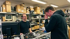 Kurzgeschichte: Ein Satz am Service-Schalter, und plötzlich war der Laden ganz still