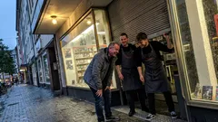 Kurzgeschichte: Ein Wutanfall an der Kasse – und ein Stammkunde mit perfektem Timing