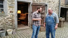 Kurzgeschichte: Er wollte nur ein Klavier stimmen lassen – bis er meine Adresse verlangte