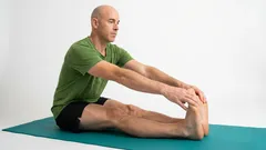 Ein Abendritual für Ihre Füße. Wesentliche Übungen zur Entspannung des ganzen Körpers.