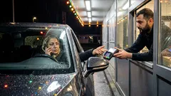 Kurzgeschichte: Am Drive-in fehlte die Quittung – und plötzlich kippte die Stimmung