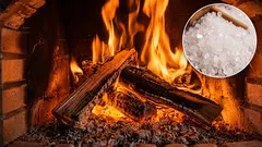 200 Gramm in den Kamin und der Schornstein ist so gut wie neu: Der Ruß löst sich von selbst auf, ohne Reinigung oder fachliche Hilfe.